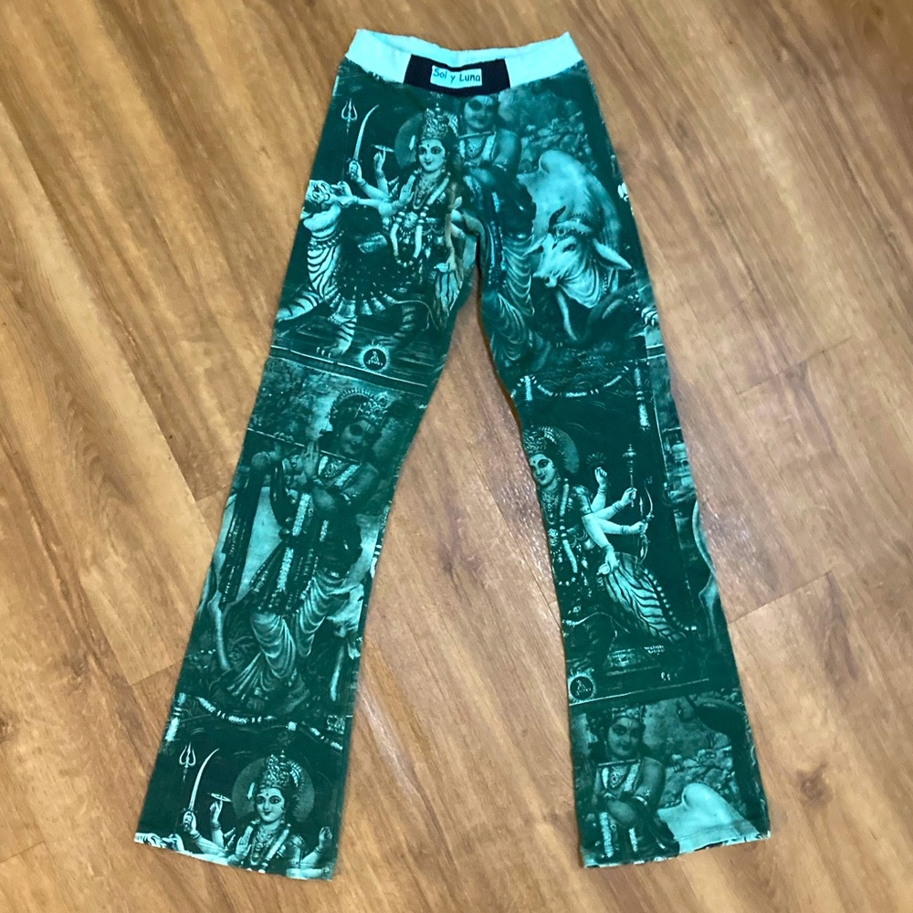 Sol Y Luna Yoga/Work Out Pants